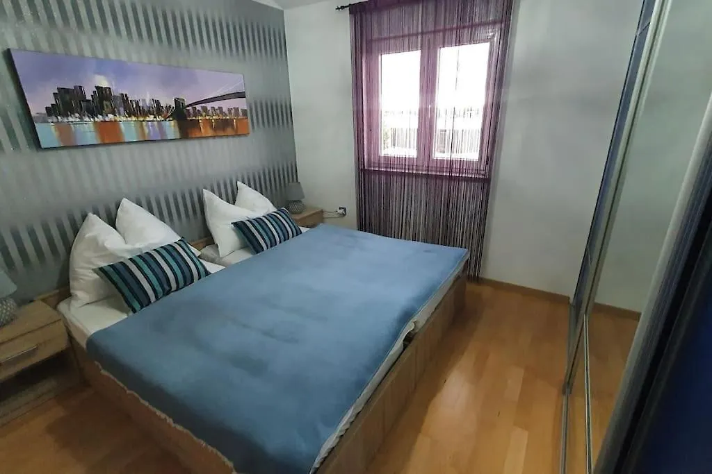 Apartment Mary Stinjan